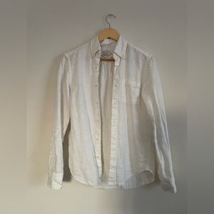 Alex Crane’s linen button down